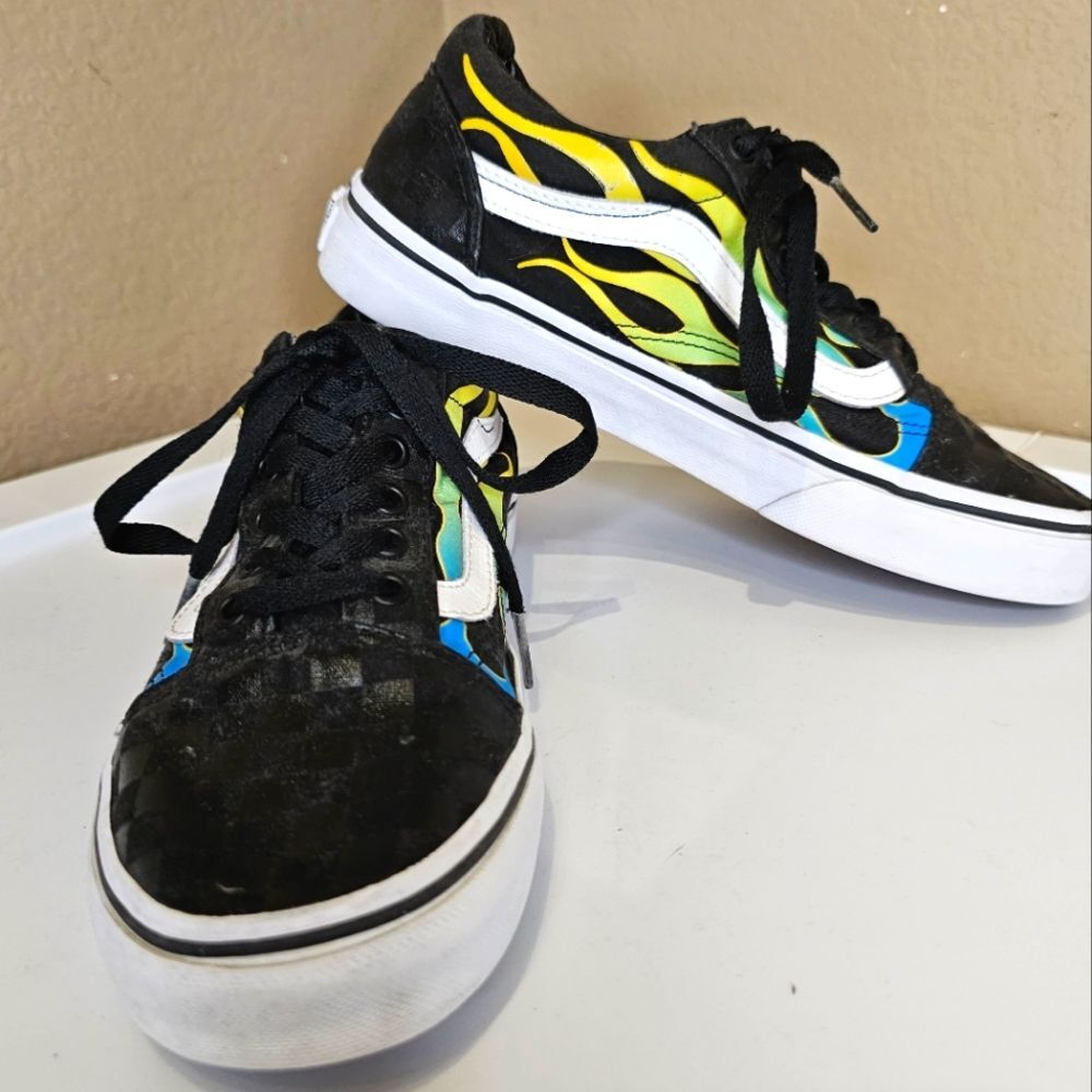 Vans Glow Flame Old Skool Shoes Juniors Size 5